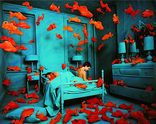 نام: 1_Sandy-Skoglund-Revenge-of-the-Goldfish-1981_g.jpg نمایش: 198 اندازه: 294.4 کیلو بایت