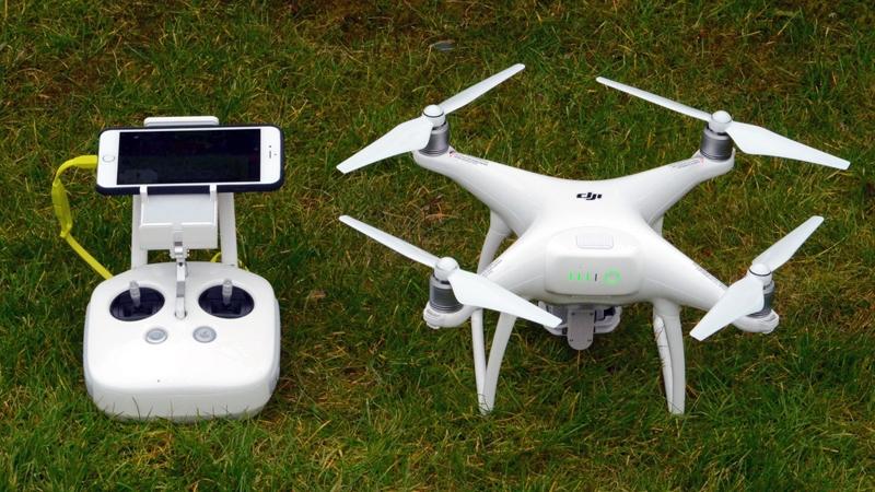 نام: dji-phantom-4-review---drone-with-tx_thumb800.jpg نمایش: 62 اندازه: 78.7 کیلو بایت